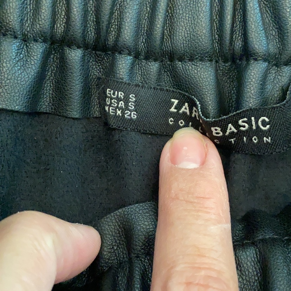 Zara Basic Womens Faux‎ Leather Skirt Womens Size Small - Picture 4 of 8
